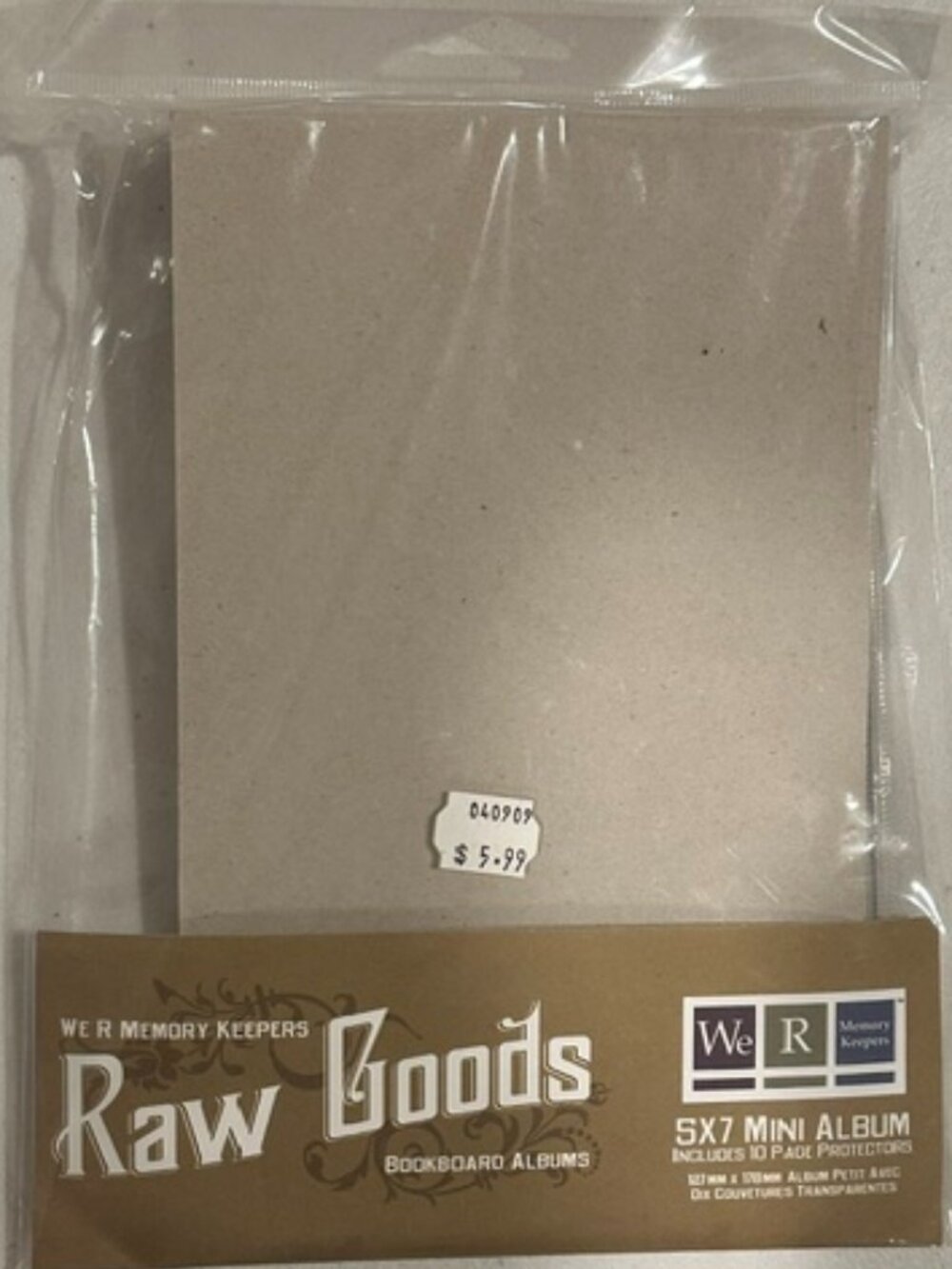 NEW We R Memory Keepers Raw Goods 5" x 7" Bookboard Album & 10 Page Protectors